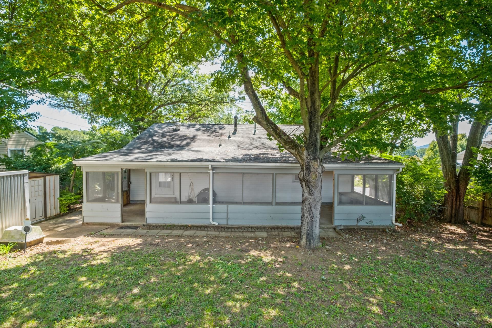 213 Link Road Waynesboro, VA 22980 - Photo 21 of 46 Gallery Image 21
