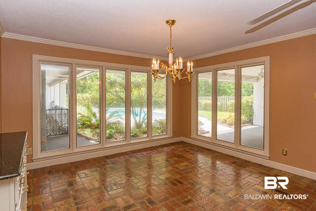 1267 East Spring Valley Drive Mobile, AL 36693 - Photo 10 of 28 Breakfast Area