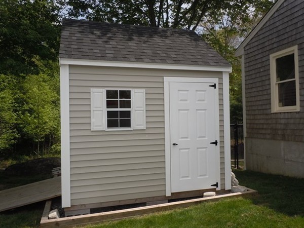 112 Brook Bend Road Hanson, MA 02341 - Photo 3 of 24 Gallery Image 3