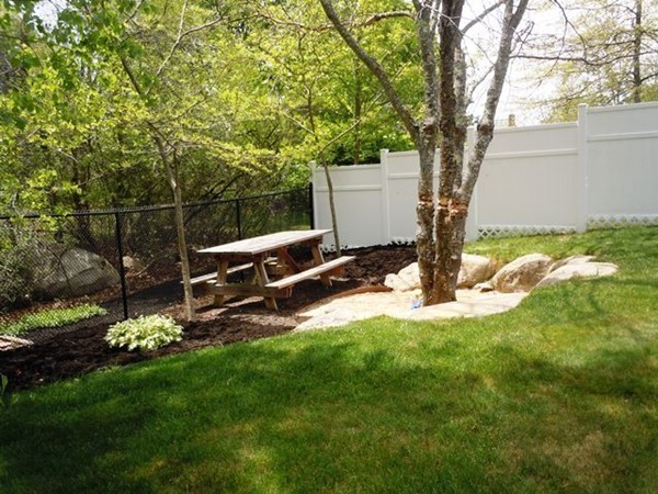 112 Brook Bend Road Hanson, MA 02341 - Photo 4 of 24 Gallery Image 4