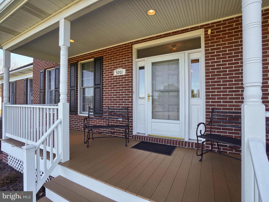 3201 Roderick Road Frederick, MD 21704 - Photo 4 of 60