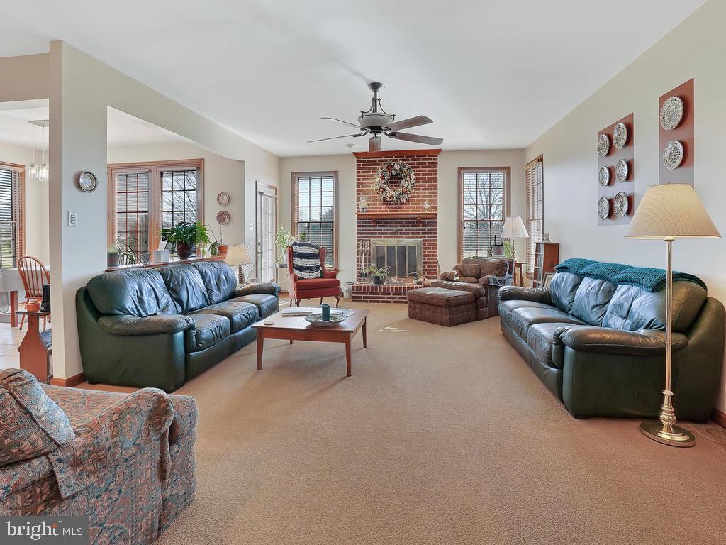 3201 Roderick Road Frederick, MD 21704 - Photo 7 of 60