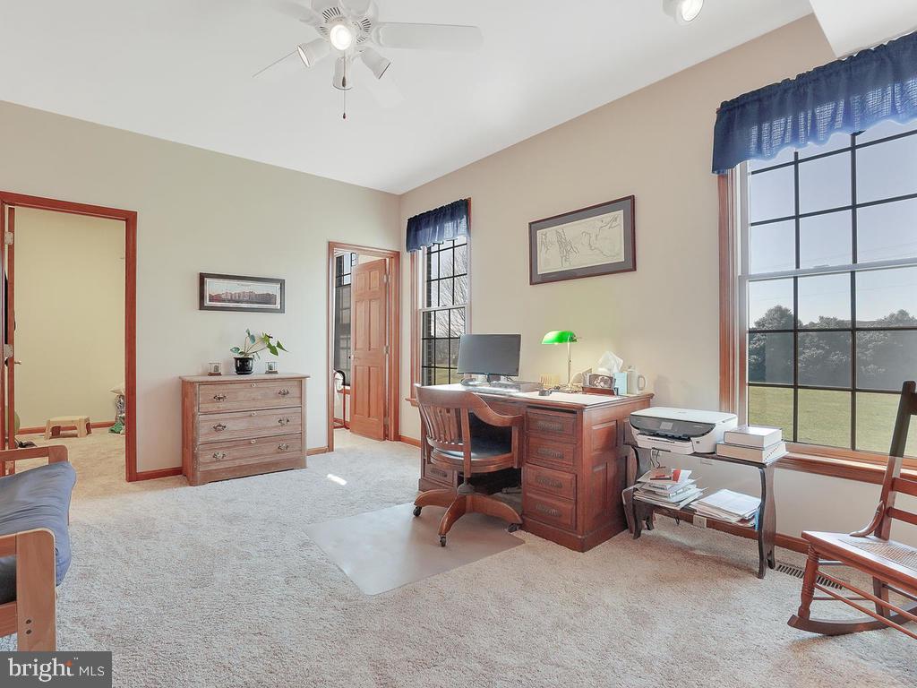 3201 Roderick Road Frederick, MD 21704 - Photo 10 of 60