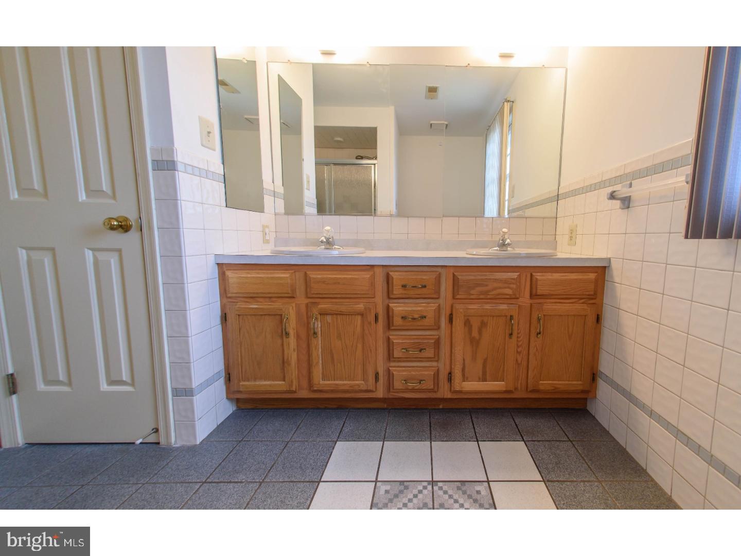 433 Welsford Road Fairless Hills, PA 19030 - Photo 17 of 25 Master Bathroom