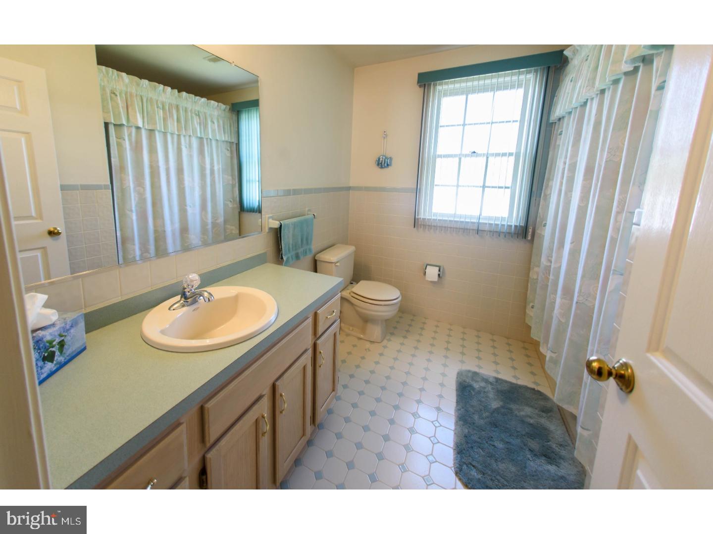 433 Welsford Road Fairless Hills, PA 19030 - Photo 20 of 25 Bathroom