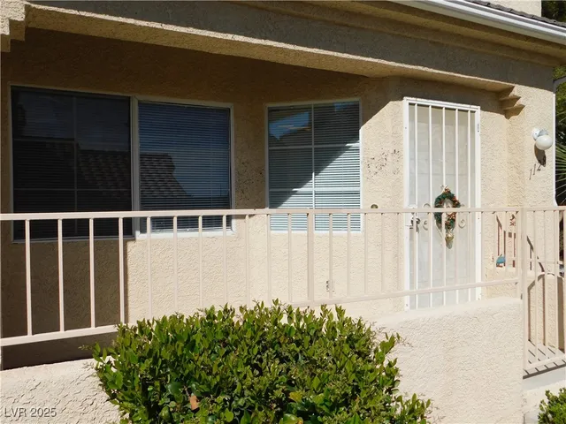 $1,590 | 1128 Dusty Creek Street, Las Vegas, NV 89128