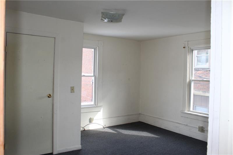 577 Linden Way Donora, PA 15033 - Photo 7 of 8 Large front bedroom