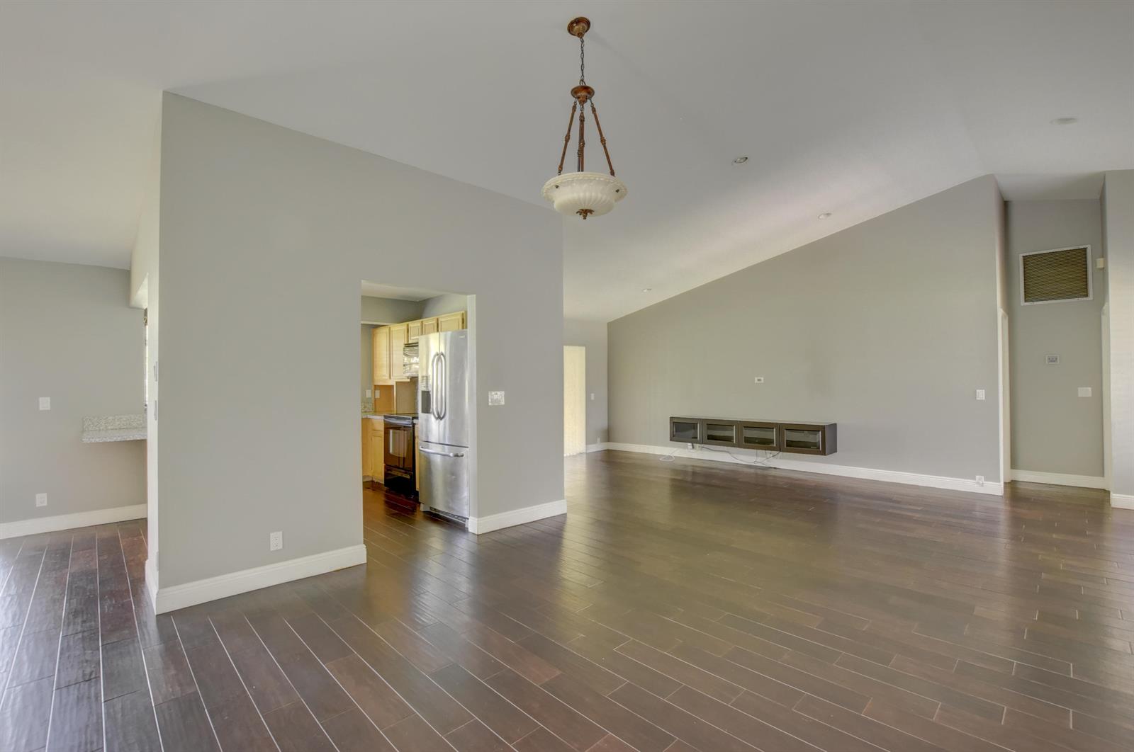 9596 Oregon Road Boca Raton, FL 33434 - Photo 8 of 28 4