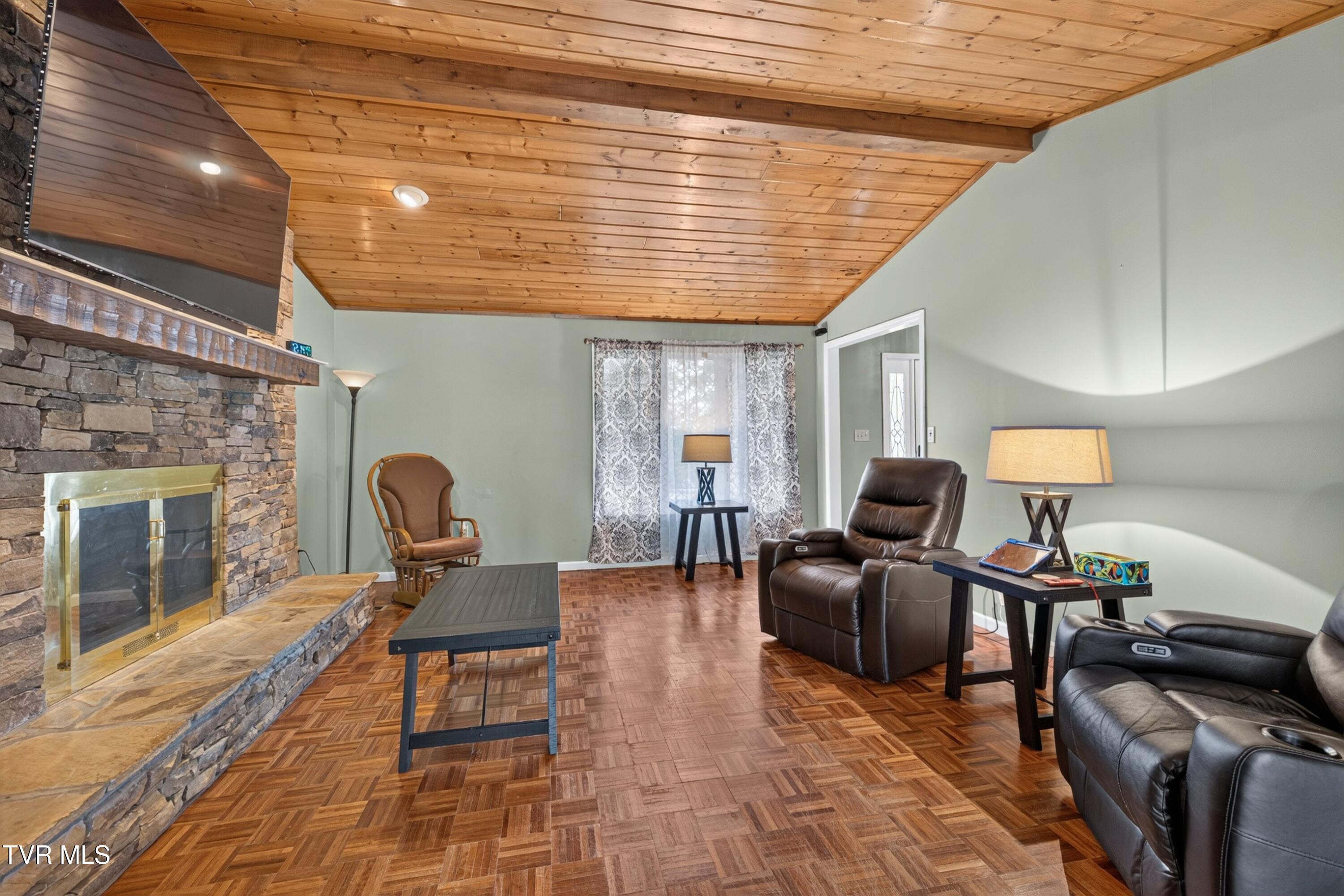 383 Cate Byrd Road Kodak, TN 37764 - Photo 12 of 51 006-383CateByrdRoad-Kodak-TN-37764-SMALL