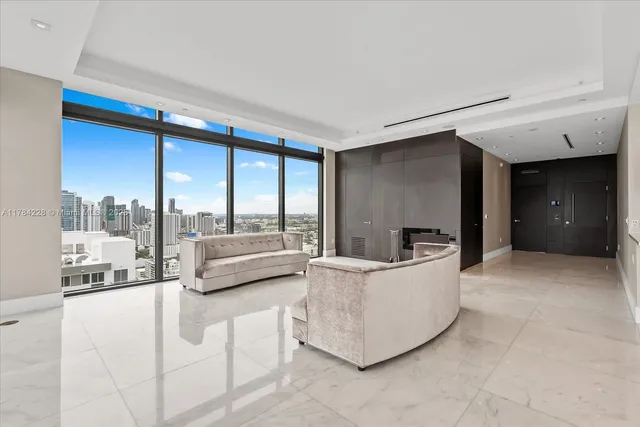 $2,500,000 | 460 Northeast 28th Street, Unit 4104, Miami, FL 33137
