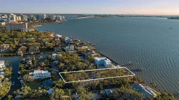$21,900,000 | 2043 Alameda Avenue, Sarasota, FL 34234