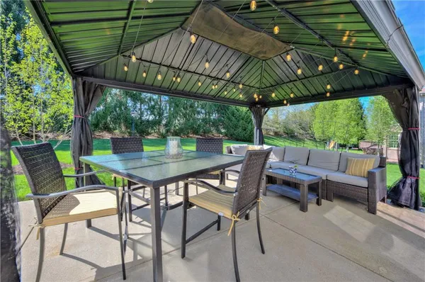 $875,000 | 2019 Condor Lane, Gibsonia, PA 15044