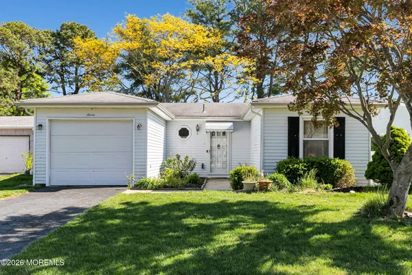 $339,895 | 7 Lance Drive, Brick, NJ 08723