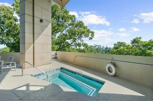 $525,000 | 2881 Peachtree Street Northeast, Unit 1102, Atlanta, GA 30305