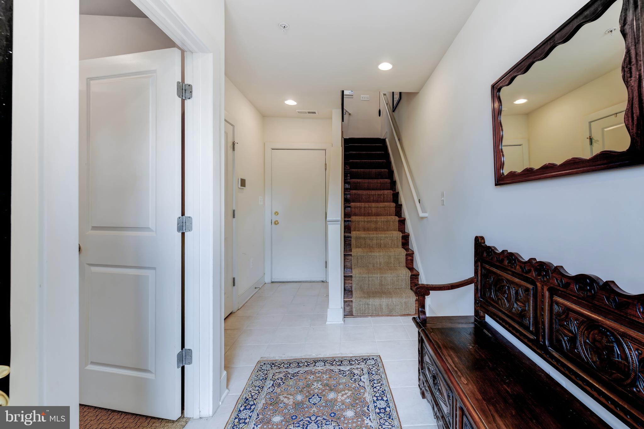 800 3rd Street Southeast Washington, DC 20003 - Photo 6 of 38