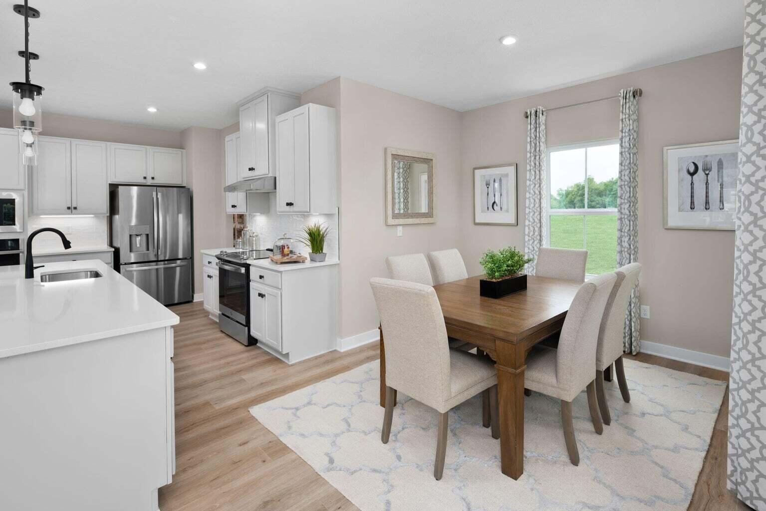 7083 Fairway Rdg Circle Salem, VA 24153 - Photo 3 of 14 a dining room with furniture and window