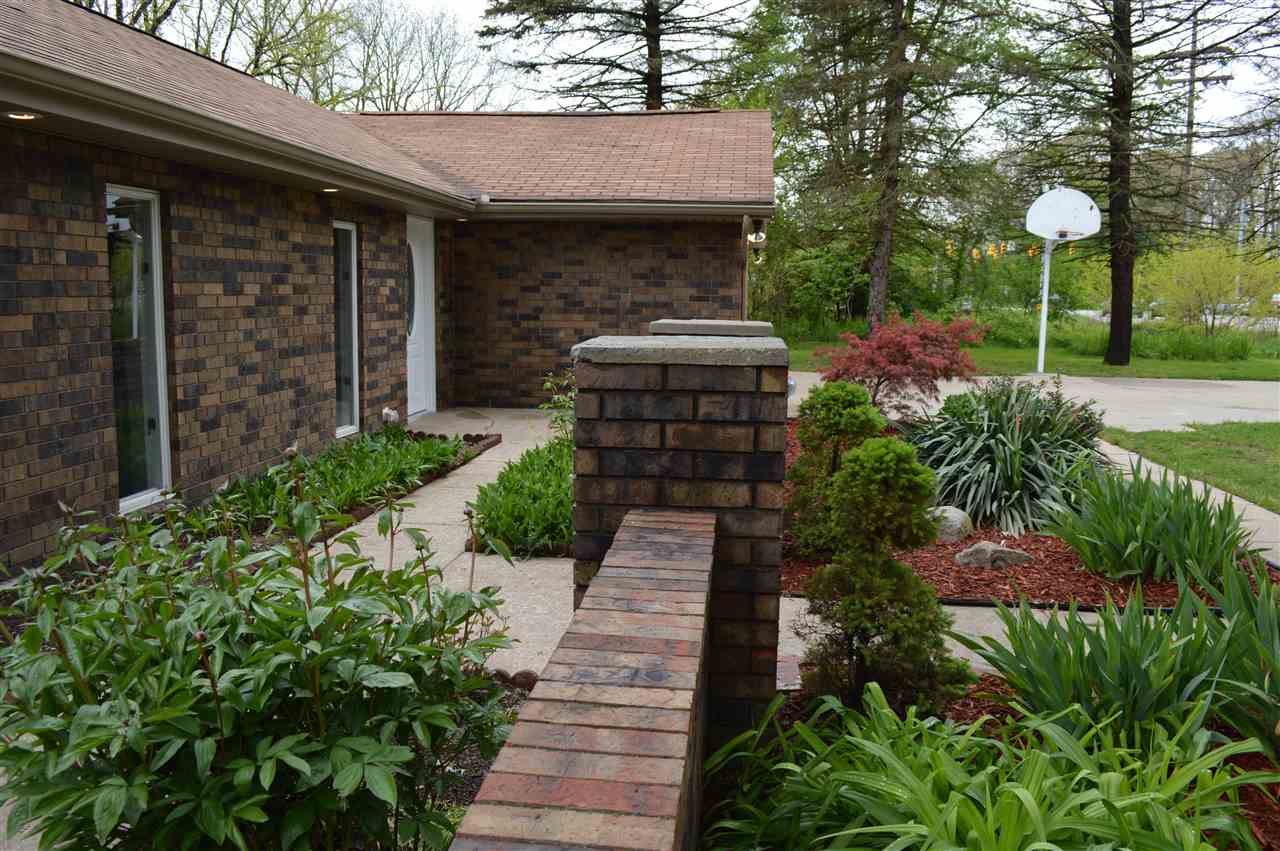14520 Brick Road Granger, IN 46530 - Photo 5 of 36