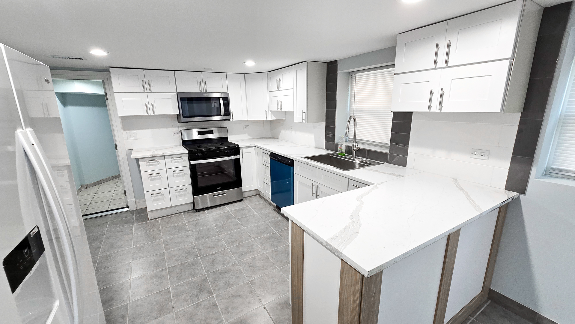 6751 South Campbell Avenue, Unit 3F Chicago, IL 60629 - Photo 1 of 13