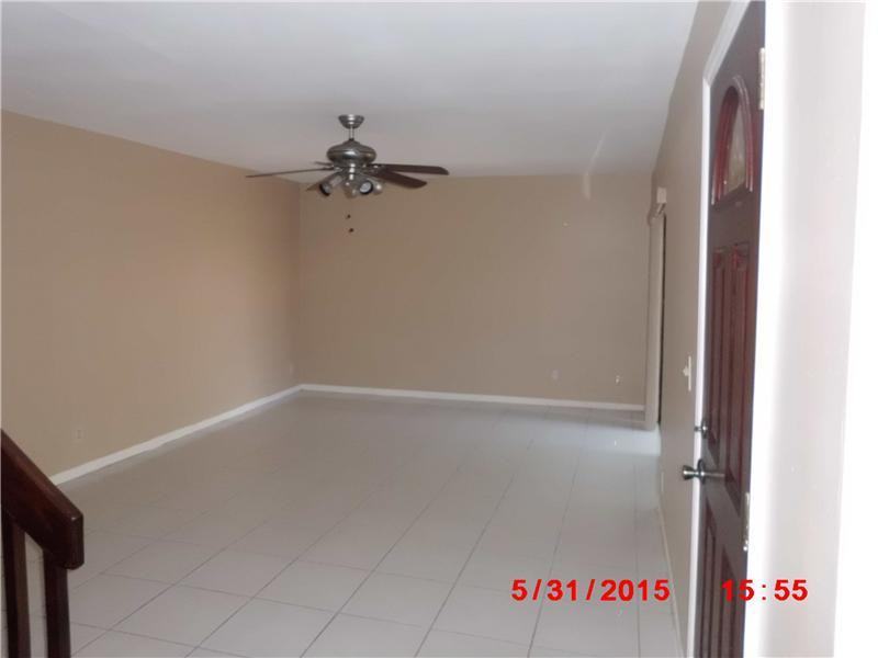 7545 Courtyard Run East, Unit 7545 Boca Raton, FL 33433 - Photo 5 of 17 Exterior Front