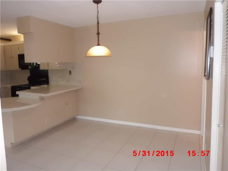 7545 Courtyard Run East, Unit 7545 Boca Raton, FL 33433 - Photo 8 of 17 Exterior Front