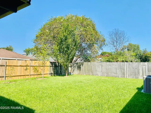 $1,500 | 107 St Nicholas Drive, Lafayette, LA 70506