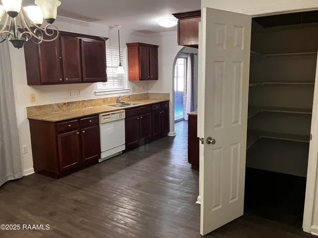 $1,500 | 107 St Nicholas Drive, Lafayette, LA 70506