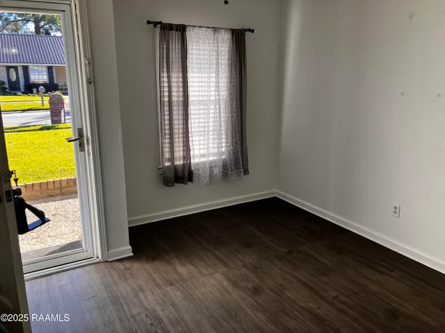 $1,500 | 107 St Nicholas Drive, Lafayette, LA 70506