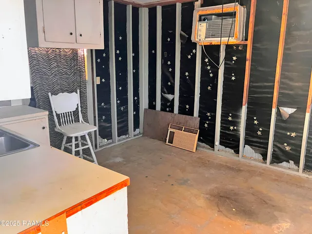 $1,500 | 107 St Nicholas Drive, Lafayette, LA 70506