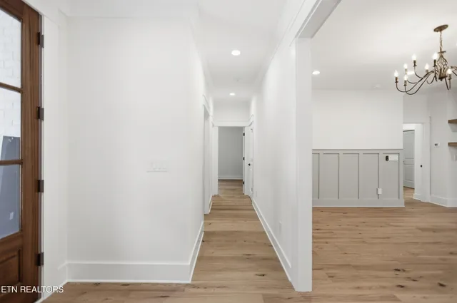 $679,000 | 256 Elohi Way, Loudon, TN 37774