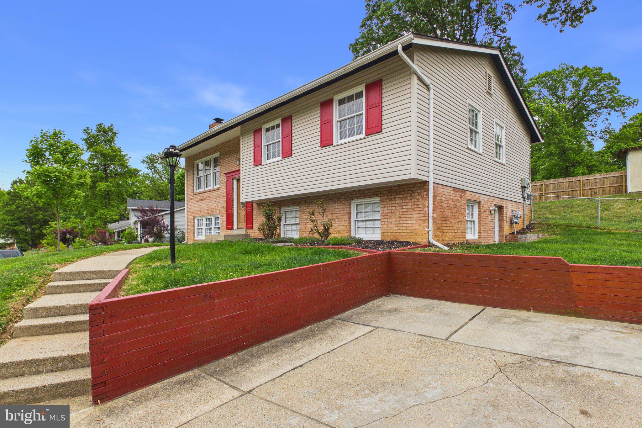 13235 Sturbridge Road Woodbridge, VA 22192 - Photo 24 of 53 Charming home with inviting curb appeal.