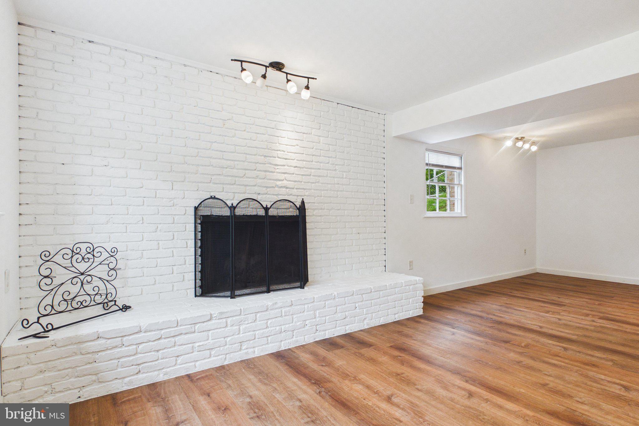 13235 Sturbridge Road Woodbridge, VA 22192 - Photo 26 of 53 Bright, airy space with rustic charm.