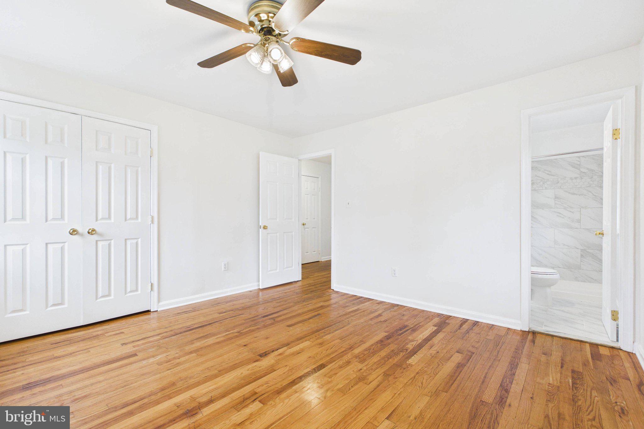 13235 Sturbridge Road Woodbridge, VA 22192 - Photo 47 of 53 Bright and airy living space awaits!