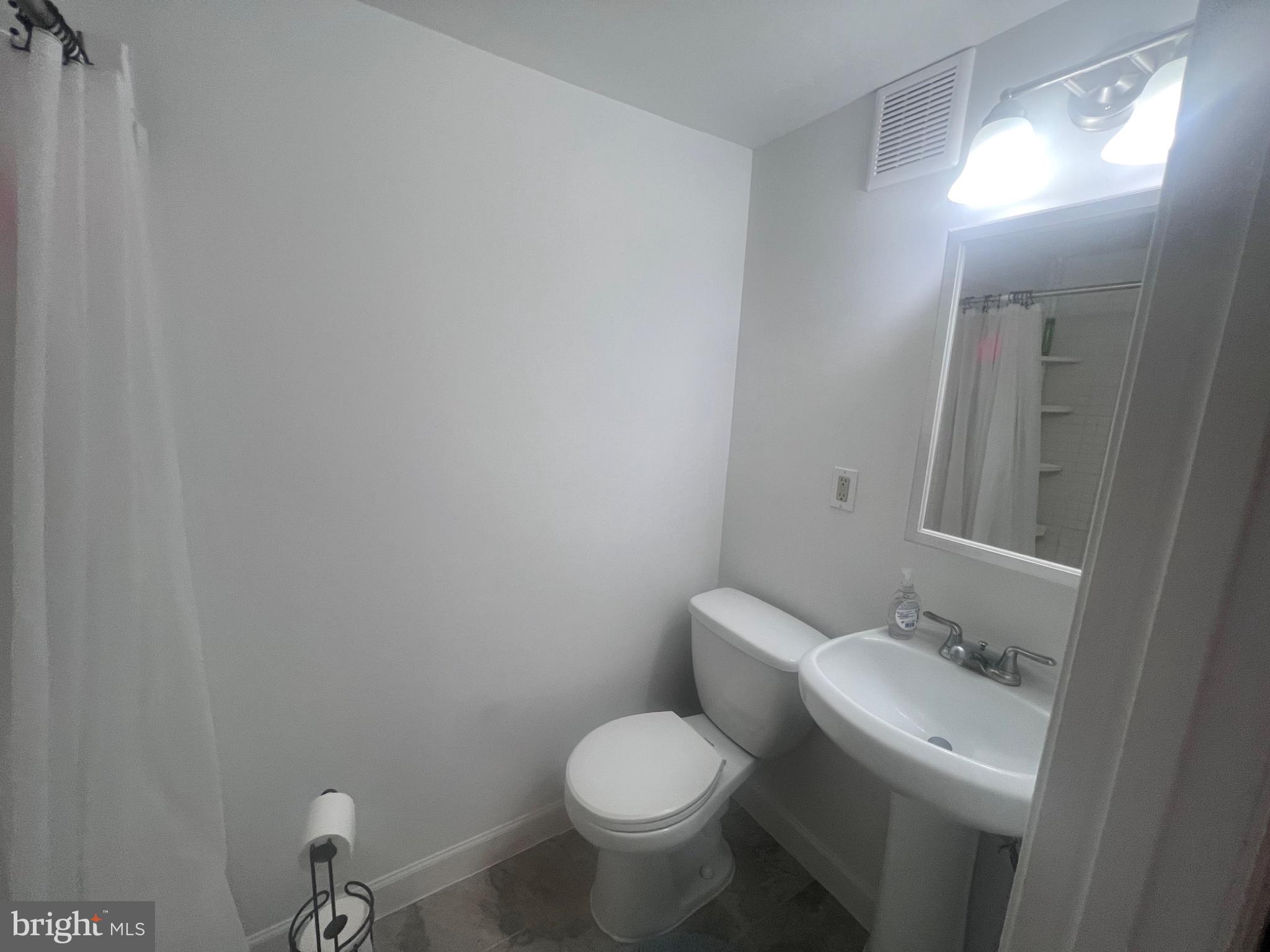 13235 Sturbridge Road Woodbridge, VA 22192 - Photo 7 of 53 Bright and modern bathroom retreat.