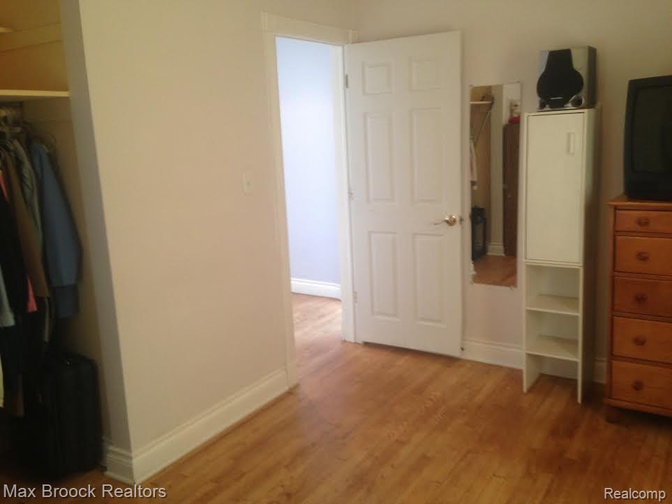 36230 Beverly Road Romulus, MI 48174 - Photo 15 of 19 unnamed (10).jpg