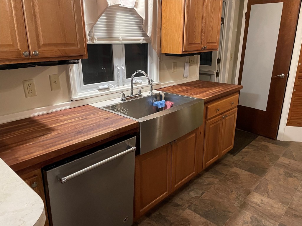 333 Midland Road Vestal, NY 13850 - Photo 19 of 45 Gallery Image 19