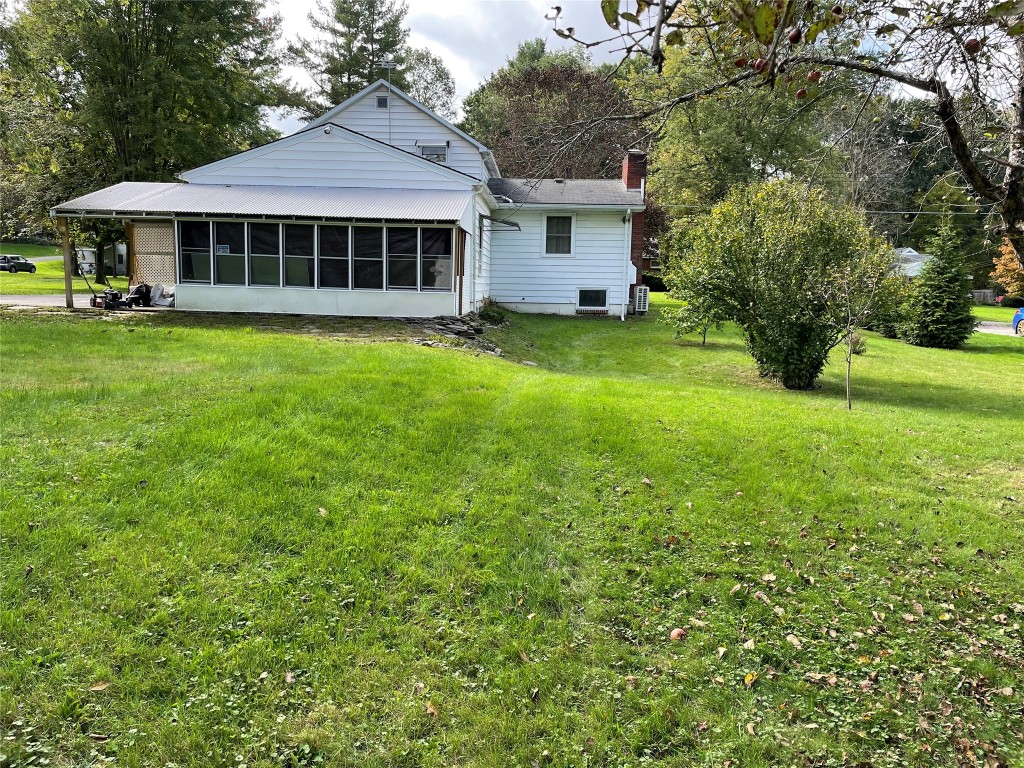 333 Midland Road Vestal, NY 13850 - Photo 6 of 45 Gallery Image 6