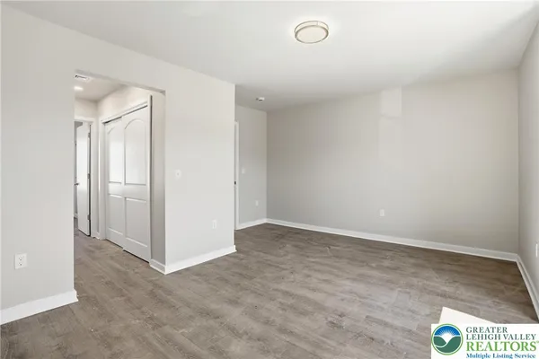 an empty room with window