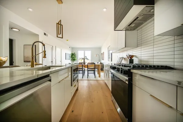 $699,999 | 66 McGrath Highway, Unit 404, Quincy, MA 02169