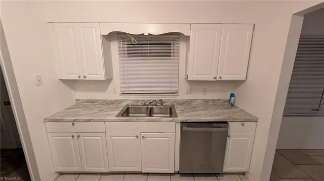 $229,900 | 1906 Greenstone Place, High Point, NC 27265