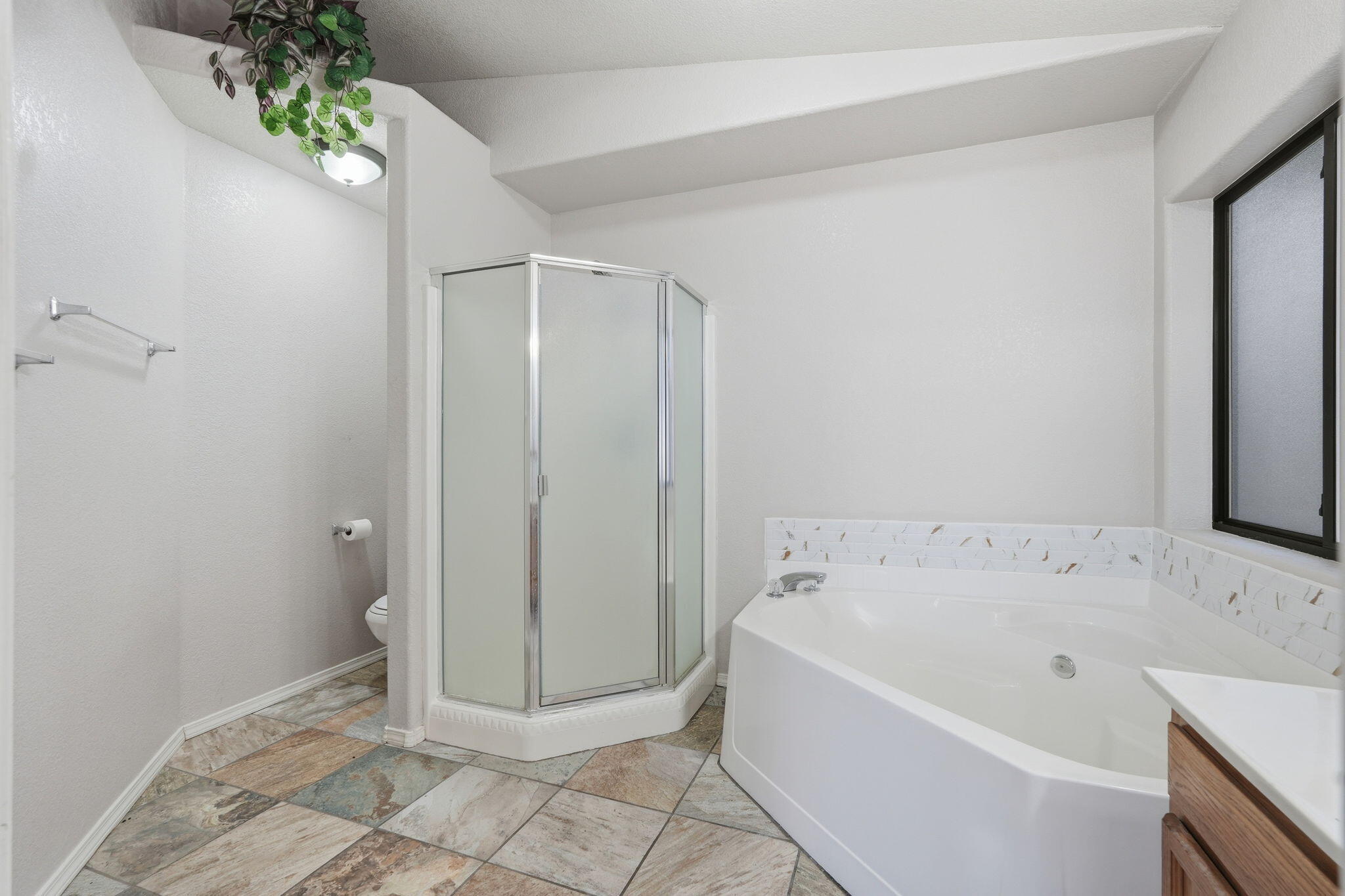 310 North Trailwood Road Payson, AZ 85541 - Photo 39 of 55 a white bath tub sitting in a bathroom