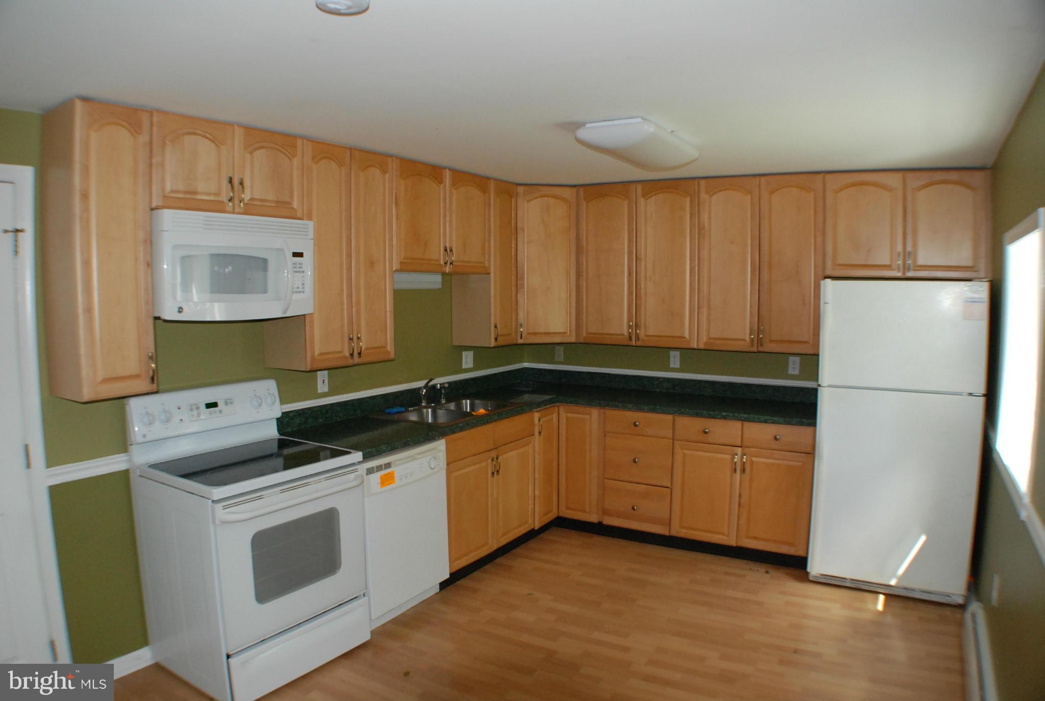 2423 Locke's Mill Road Berryville, VA 22611 - Photo 2 of 30 Kitchen