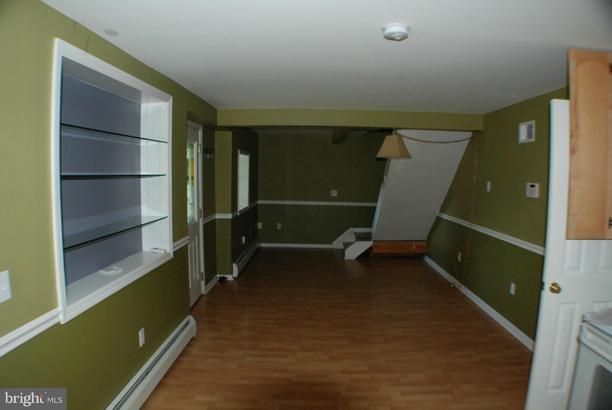 2423 Locke's Mill Road Berryville, VA 22611 - Photo 3 of 30 Living Room