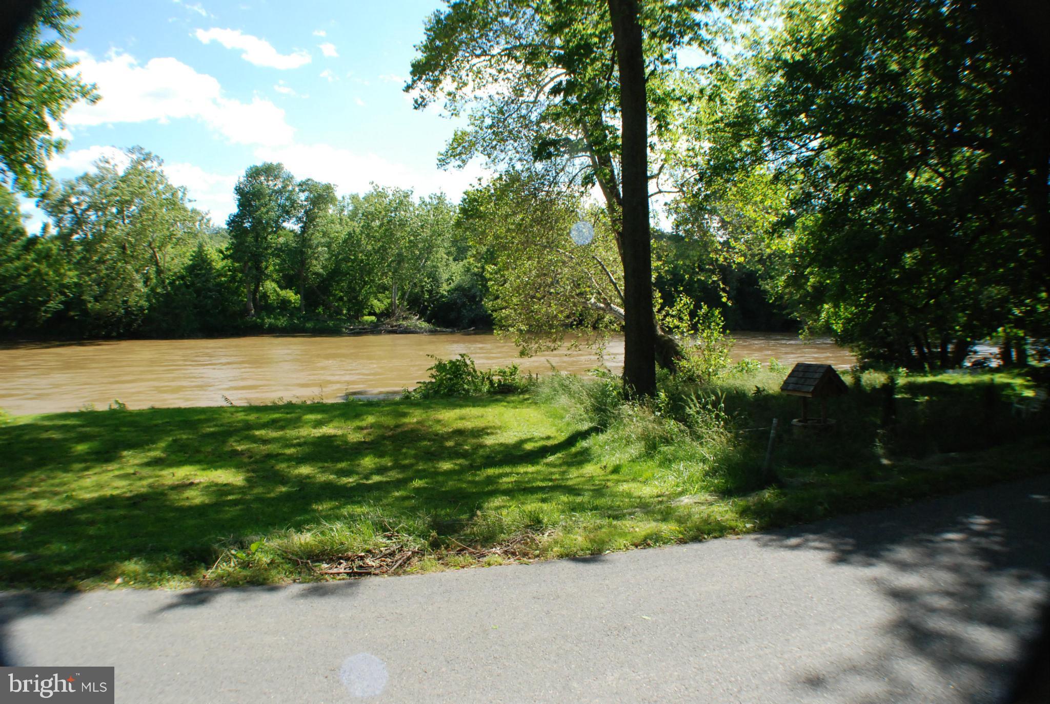 2423 Locke's Mill Road Berryville, VA 22611 - Photo 6 of 30 River View