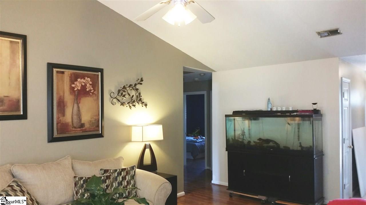 7 Spring Vista Court Fountain Inn, SC 29644 - Photo 4 of 15 Gallery Image 4