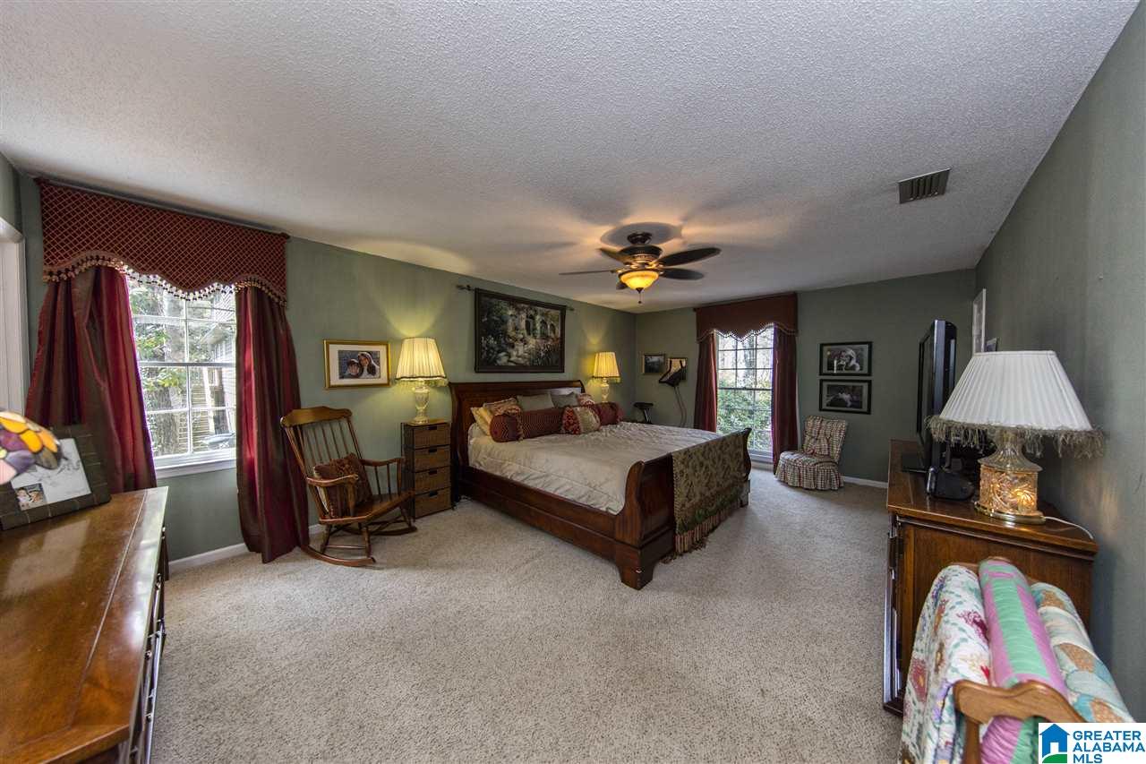729 Dividing Ridge Drive Birmingham, AL 35244 - Photo 18 of 44