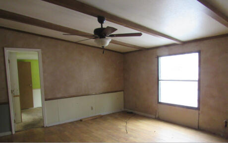247 Turner Road Morrisonville, NY 12962 - Photo 17 of 39 Living Room