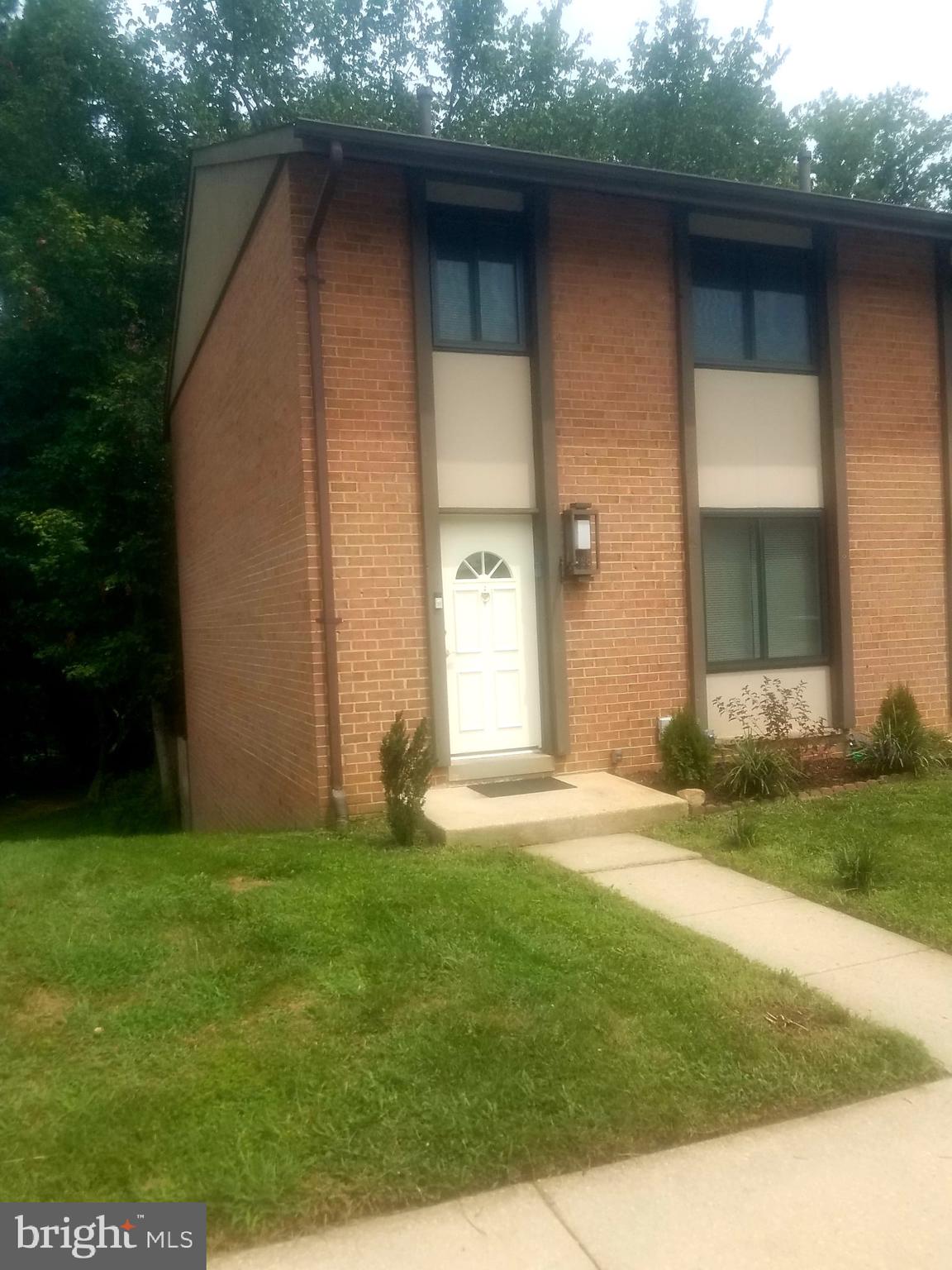 8968 Footed Ridge Columbia, MD 21045 - Photo 2 of 25 Gallery Image 2