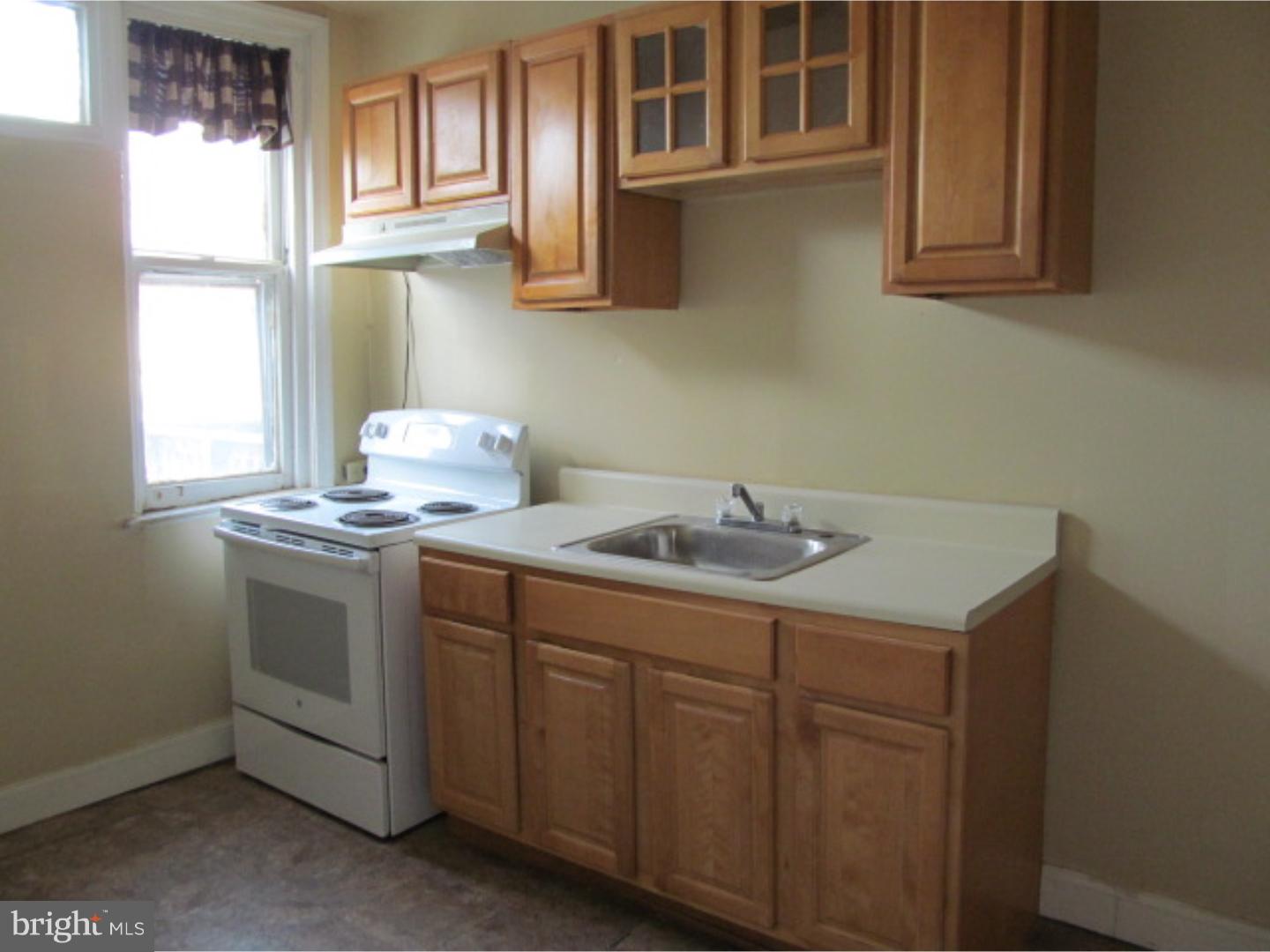 2011 Ridley Street Philadelphia, PA 19138 - Photo 5 of 11 Kitchen