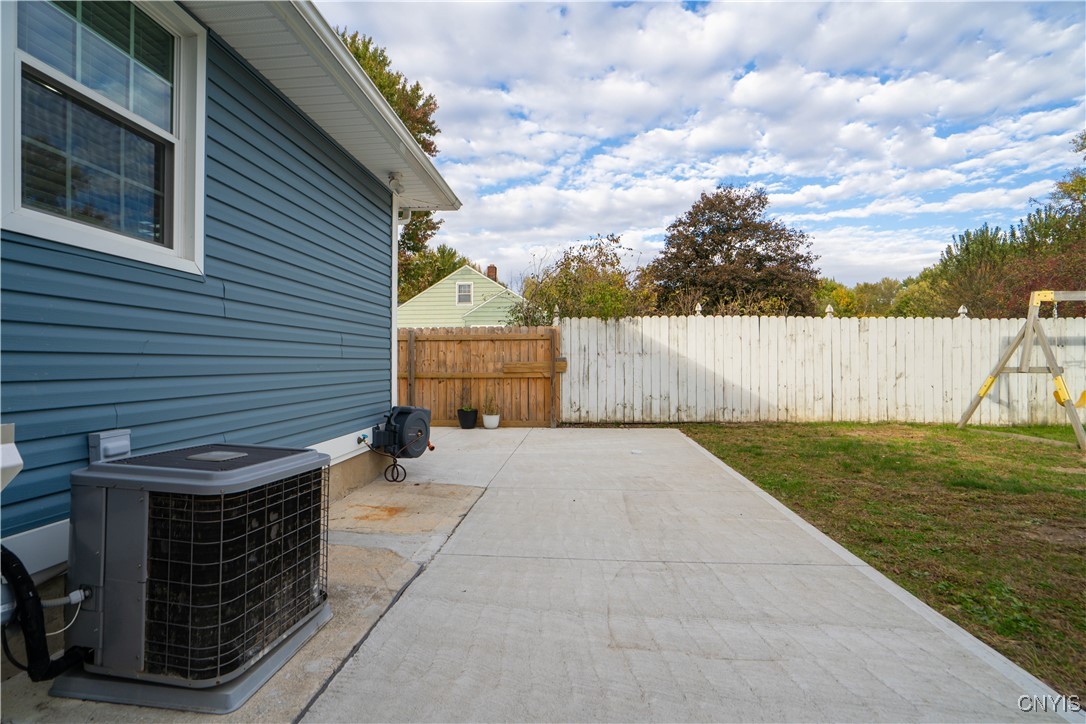 5720 Mapleton Drive Utica, NY 13502 - Photo 40 of 50