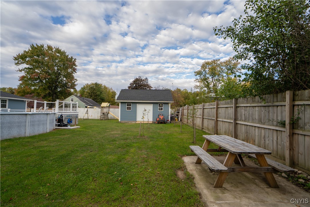 5720 Mapleton Drive Utica, NY 13502 - Photo 46 of 50